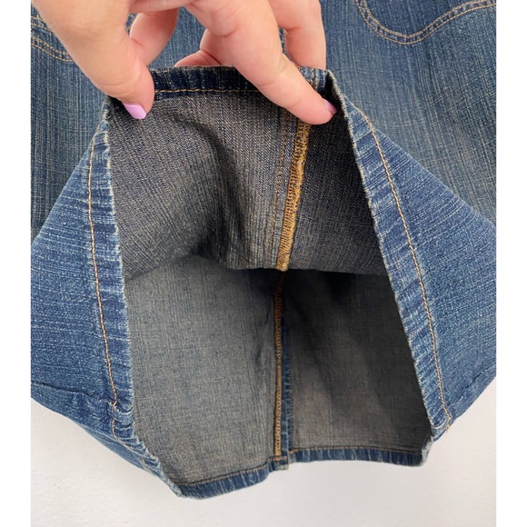 Tex by Max Azria NWOT • Dark Wash Jean Mini Skirt - Picture 7 of 12